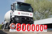 GRUPACIJA PIŽON DOBIJA 800.000-TI KAMION PROIZVEDEN U FABRICI KOMPANIJE RENAULT TRUCKS U BURG AN BRESU